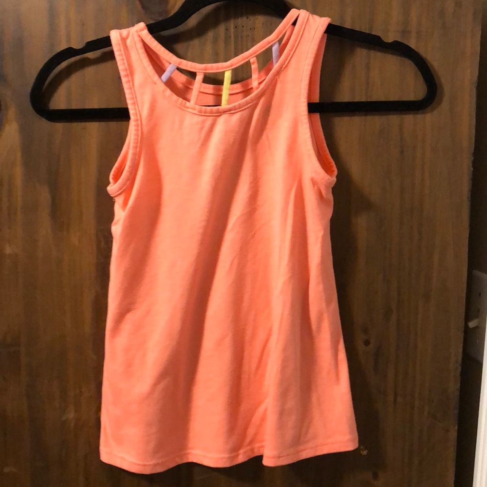 Tank - Picture 2 of 2
